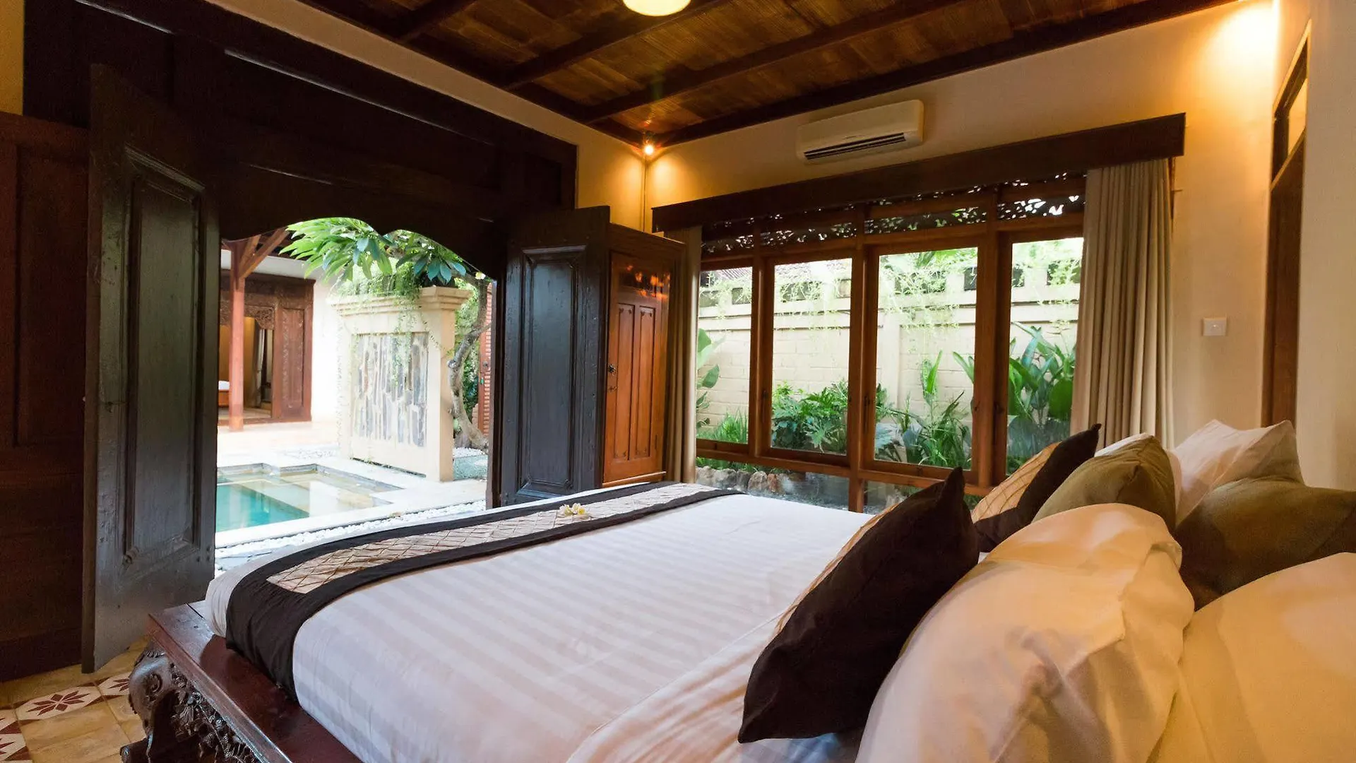Bali Royal Heritage Villas Dalung  4*, Dalung (Bali)