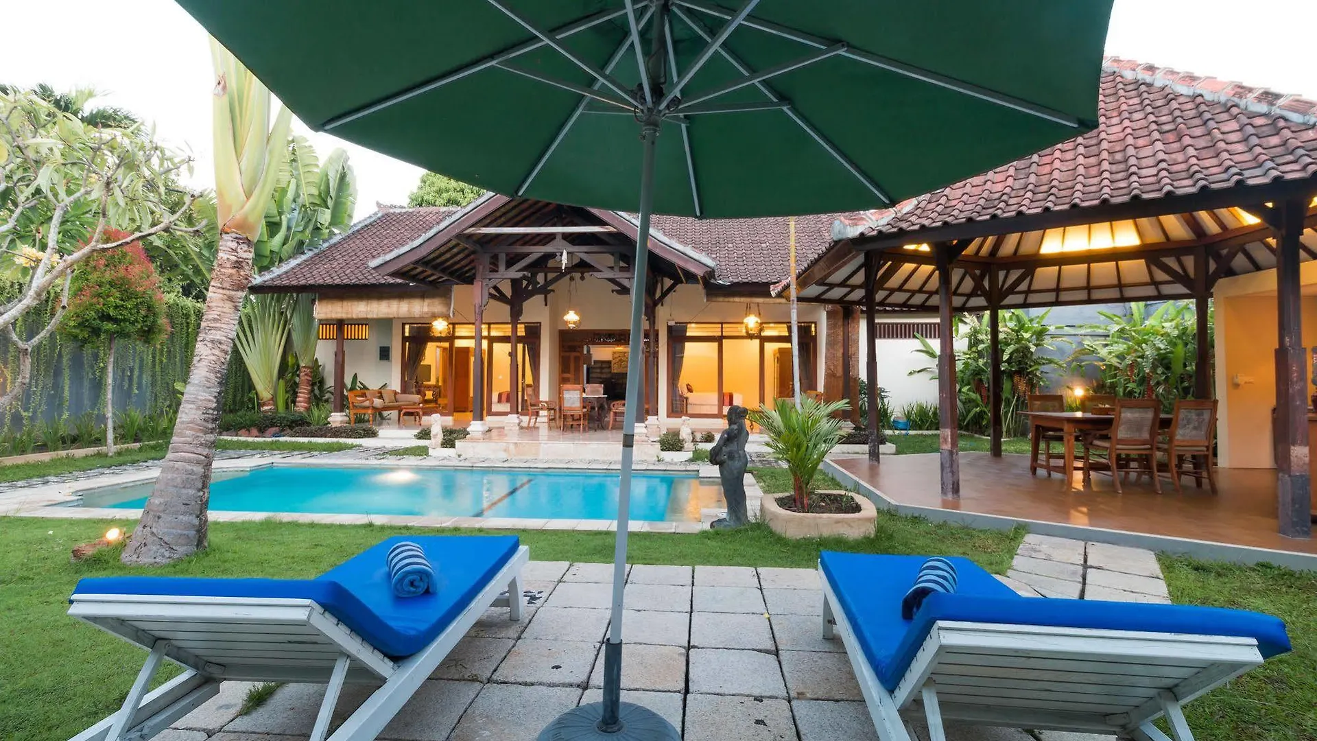 Bali Royal Heritage Villas Dalung  Hotel